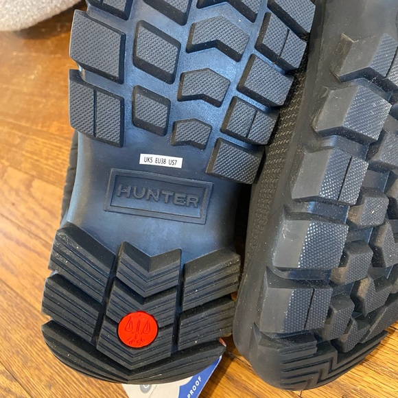 NWT Hunter Intrepid Insulated Snow Boots - Picture 10 of 10
